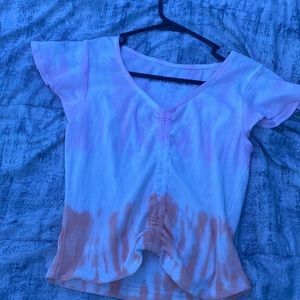 Cute shirt cinched in the front tie-dye orange white and pink